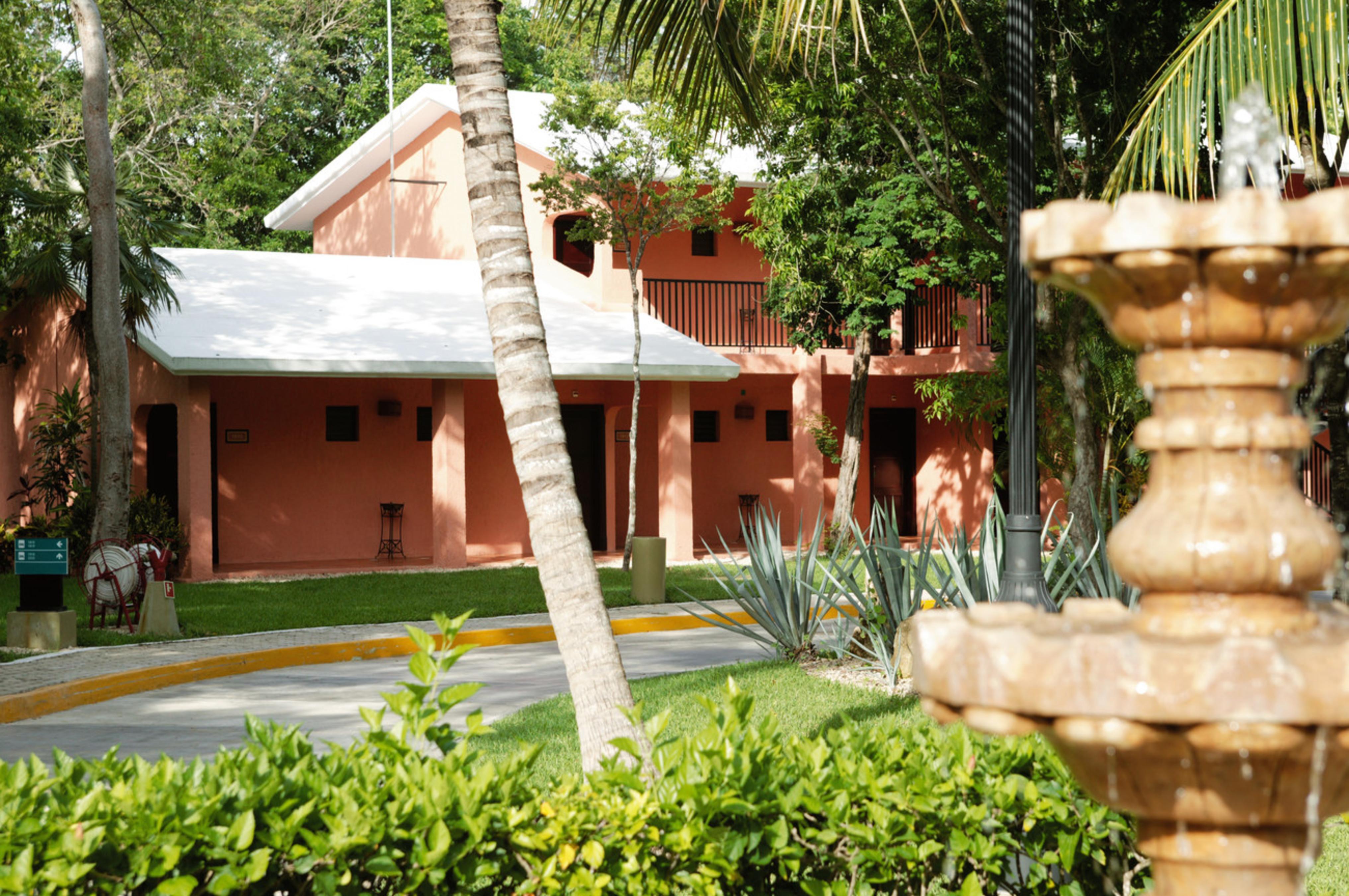 Riu Lupita Hotel Playa del Carmen Exterior photo