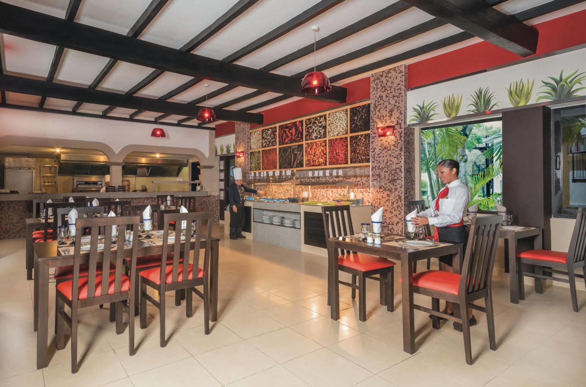 Riu Lupita Hotel Playa del Carmen Exterior photo